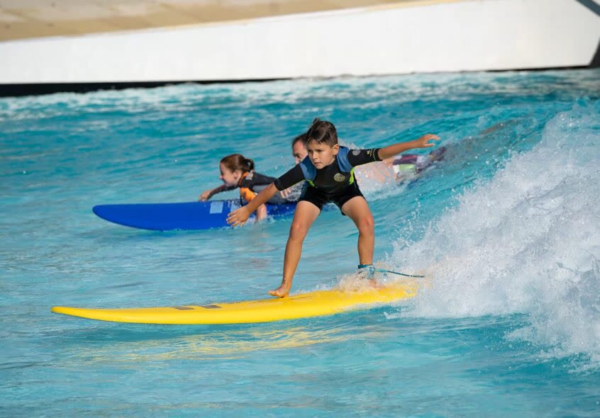 Bahrain Surf Park, Club Hawaii Experience